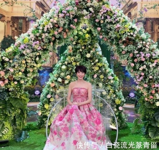 嘲讽|嘲讽周星驰骂哭刘嘉玲的郑裕玲:恋爱10年不同房,63岁老到认不出