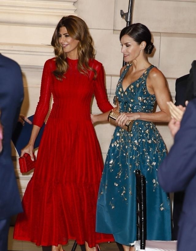 再嫁|西班牙王后9次同框阿根廷第一夫人:都是离异再嫁,一样会穿衣服