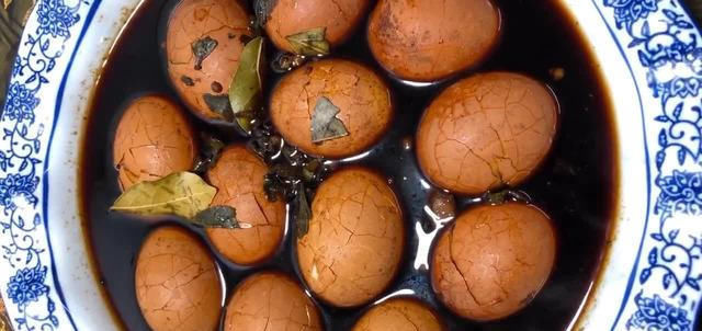  美味|想吃茶叶蛋不用出去买,教你在家做,简单美味无添加,比买的还香