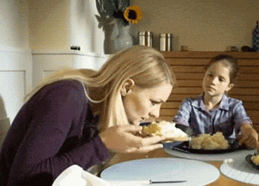 搞笑|搞笑GIF:人撒狗粮也就算了,连车也撒