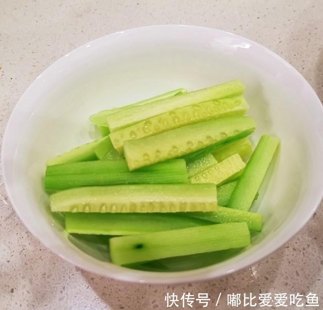 佳品|豆皮搭配黄瓜,是好吃管饱的减肥佳品
