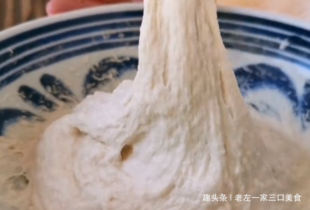 懒人|懒人早餐做法,不揉面不发面,手不沾面,出锅比红烧肉还香,解馋