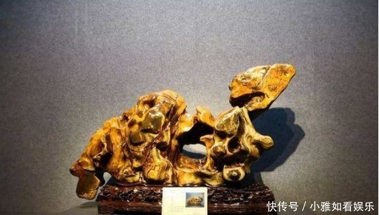 发家致富|中国这个村子,靠捡石头就能够发家致富,游客:不可思议