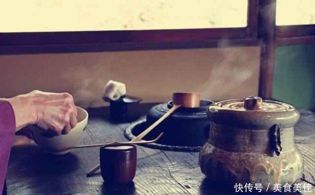 喝茶|长期爱喝茶的人,最后都怎么样了?尤其是喝浓茶,中国茶外国咖啡