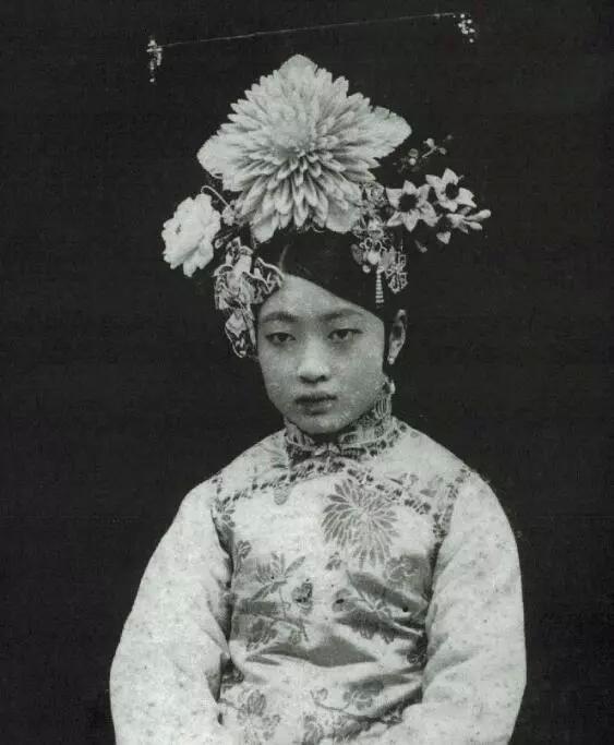 溥仪|皇帝嫔妃众多，为何晚清同治、光绪、溥仪三位皇帝都没子嗣