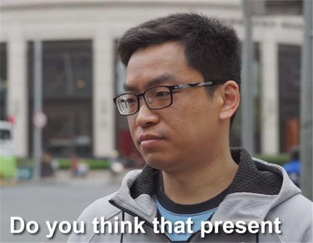 街头|美媒日本街头采访你们是怎么看待中国的态度空前一致