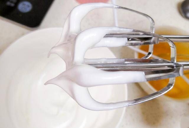 在家|你也可以在家做松软可口的蛋糕