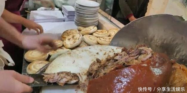 人几乎都|大叔街边卖小吃,30年来不涨价,一天准备2000个都不够卖