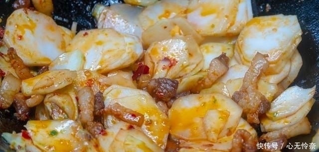 开胃|莴笋怎么炒才好吃?大厨教你1招,开胃又下饭,每次都多吃两碗饭