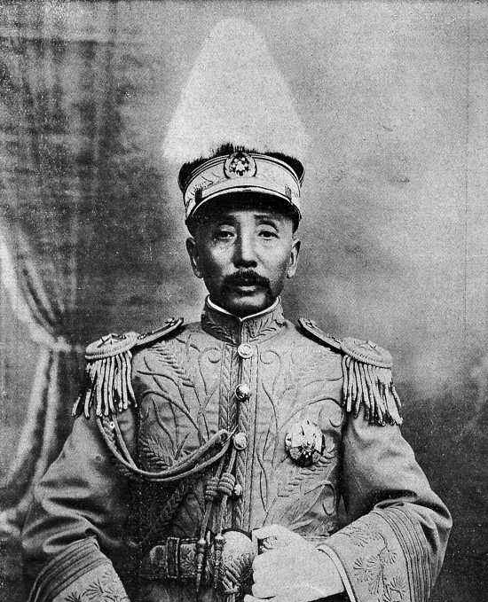  便衣|张作霖便衣查岗：我是张作霖；士兵：我是你爹！张作霖说：赏