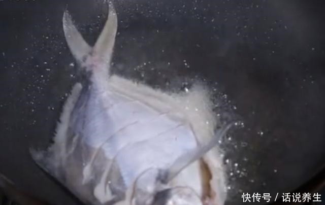 做法|适合孩子吃的鱼——红烧鲳鱼的做法