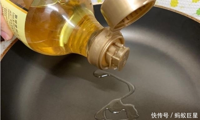  技巧|这样煎鸡翅，皮脆肉嫩无腥味！大厨教你7大技巧，煎出完美鸡翅！