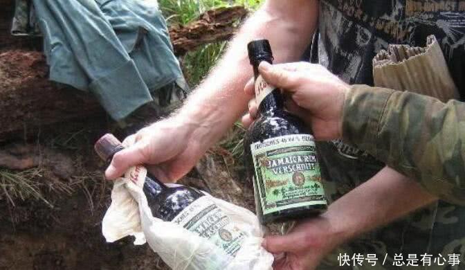 不菲|二战遗迹挖出一个弹药箱，打开后让人惊叹，最后物品应该价值不菲！