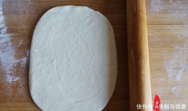 鸡蛋|三种不同的鸡蛋饼,制作方法各异,您更喜欢哪一种