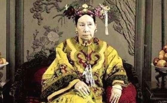 赵彩云|女子救过慈禧,为清朝解除大麻烦,然而13岁就被卖进了烟花柳巷