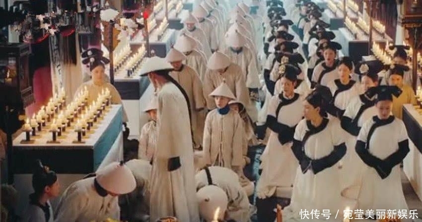  发生|乾隆为皇后举行葬礼的那天, 发生了什么, 许多大臣人头落地