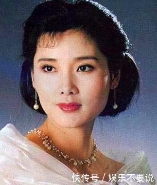 父亲|何赛飞和妹妹十年“夫妻”,与初恋裸婚恩爱32年,今成大赢家