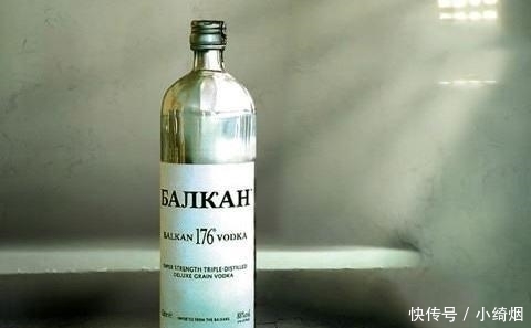 大汉|世界上最烈的6种酒, 中国有2种上榜, 最后1种连东北大汉见了都怕