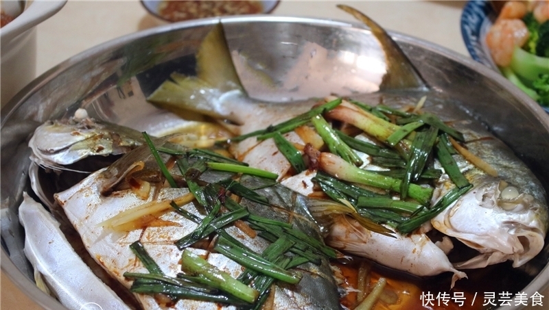  花钱|小长假约亲戚在家聚餐，我下厨做了六菜一汤，花钱不多都吃撑