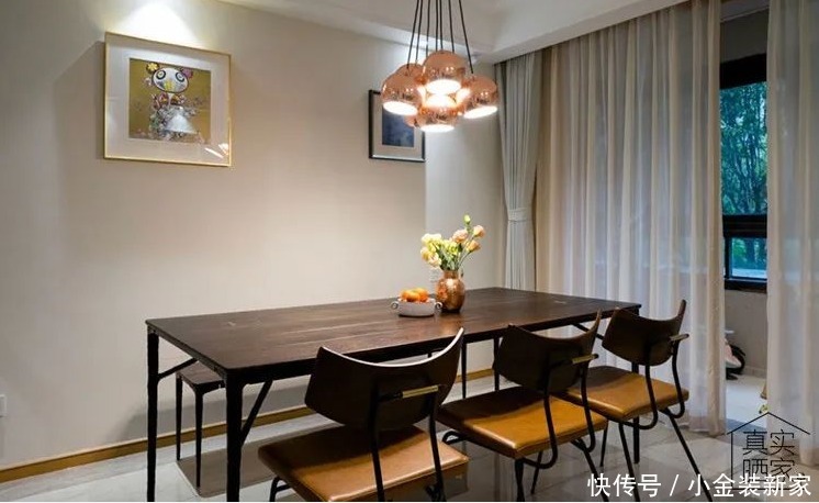  亲自|妈妈亲自改造180㎡的大房子，舒适又好看，三代同堂都满意。