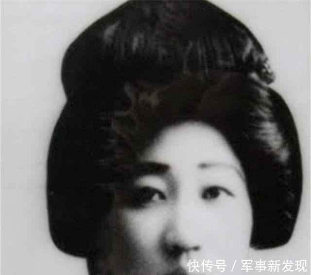 晚清绝版老照片,第四张金壁辉娇美优雅,