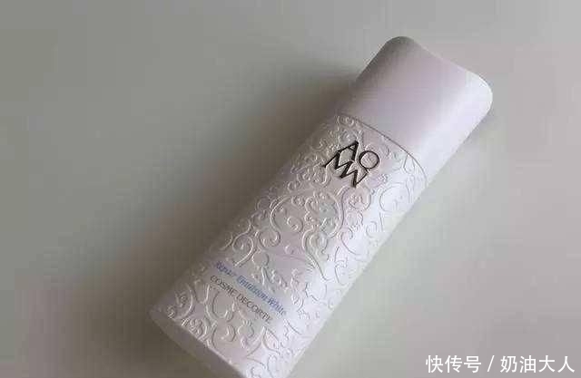  皮肤|这款神仙级别的爽肤水，美白补水让你肌肤换季不躁动，水嫩又白皙