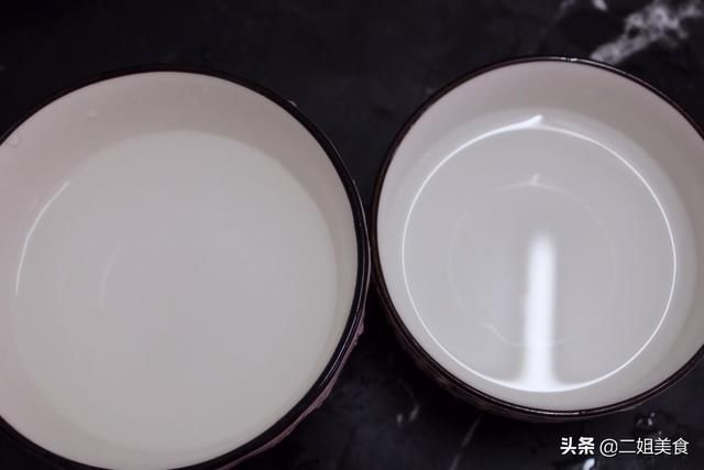  圆嫩|水煮荷包蛋，记得不能水开下锅，多加一步，鸡蛋圆嫩完整不出沫