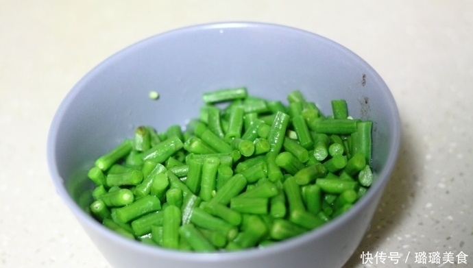 季菜|豇豆这么炒一盘都不够吃,开胃又下饭,应季菜抓住机会要多吃!