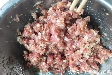 南瓜|7毛钱一斤,入馅包饺子特鲜,比韭菜白菜馅的好,常吃还保护眼睛