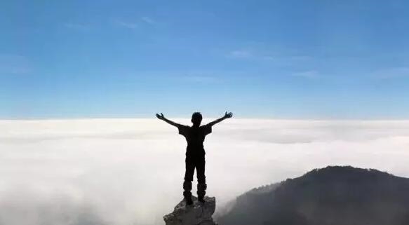 蓝盈莹|乘风破浪的蓝盈莹被群嘲的背后格局小的成年人,暴露了你的教养