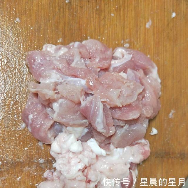 加盐|做鲜肉馄饨,不要只加盐!多加点“它”,肉馅香嫩,做早餐最合适
