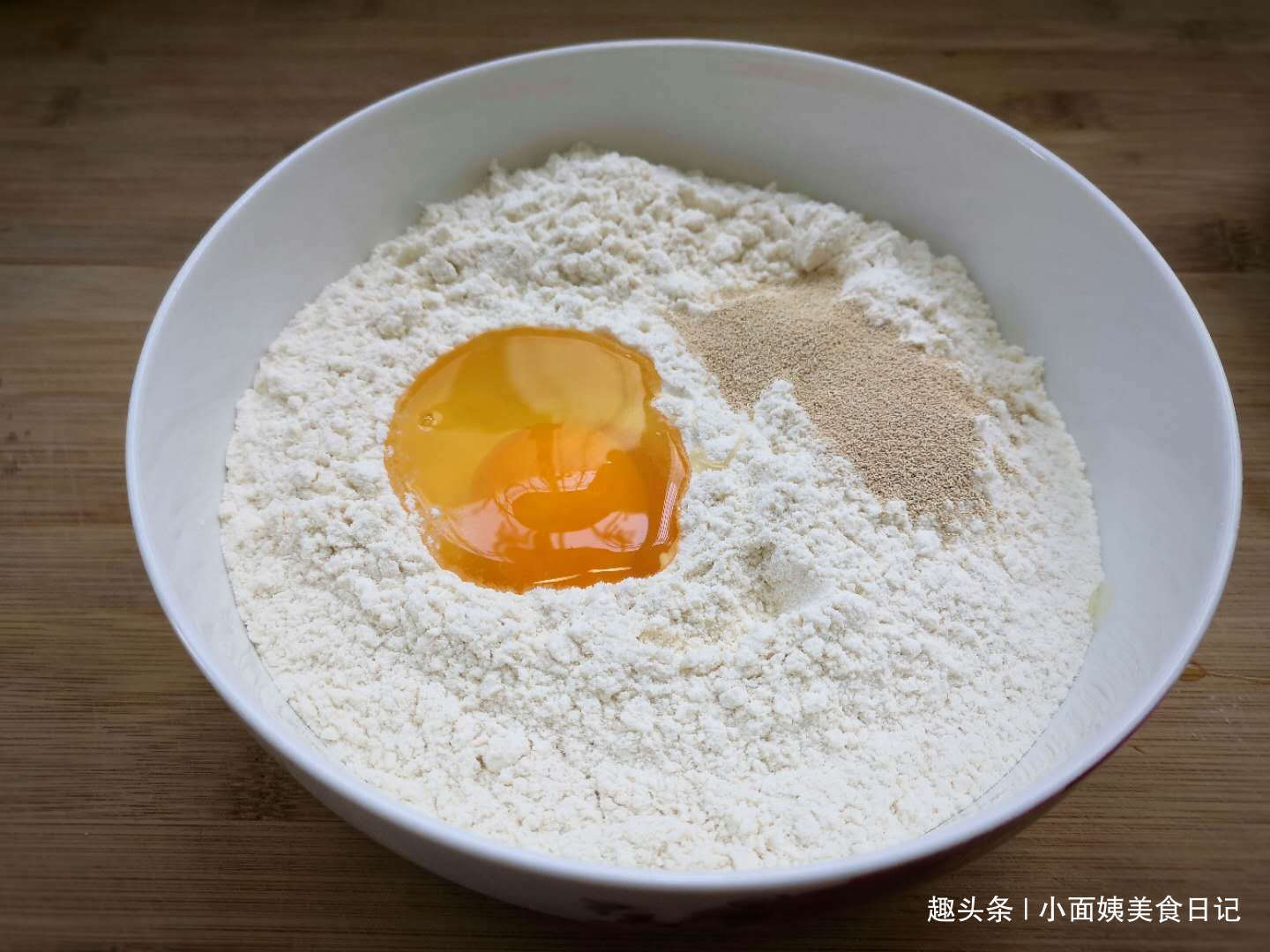  全错|炸油条用泡打粉、小苏打全错，油条店老板教你正确做法，金黄酥脆