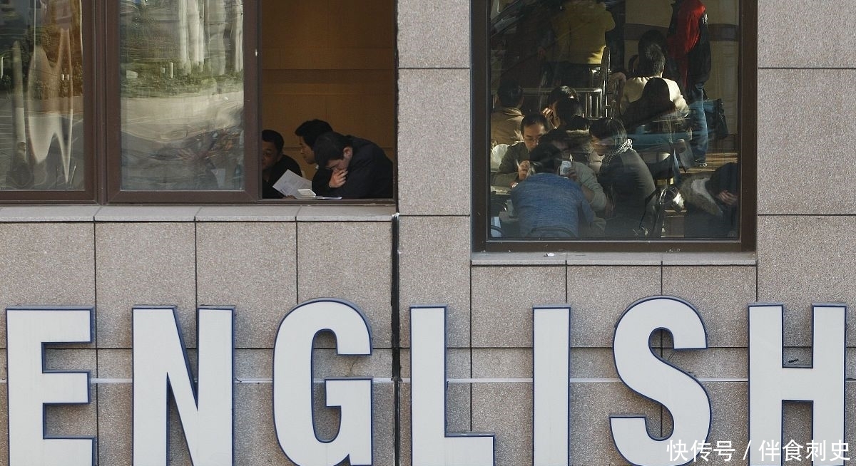 外语类专|非常喜欢英语且成绩优秀,大学想选英语专业但都不看好,怎么办?