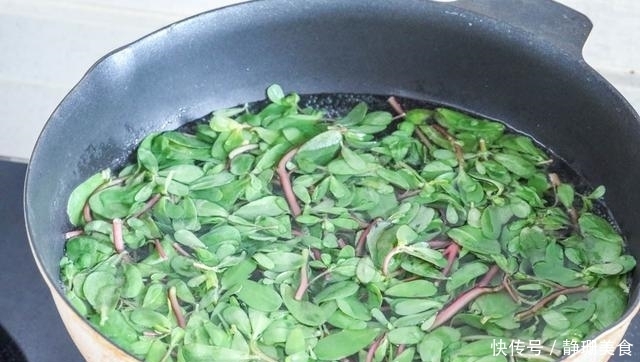 正当|夏天最好吃的野菜,2块钱1大捆,焯个水拌一拌特香,正当季要多吃