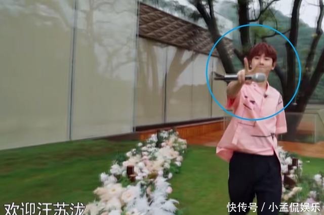  瞬间|三位歌手做客《奔跑吧》，李荣浩沙溢同框，却让节目效果瞬间拉满