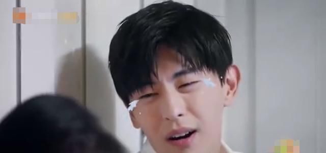 越来越|《密室大逃脱》收视率越来越高,全靠邓伦演技高超“骗了我们”