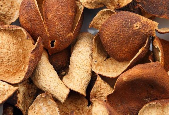 外面|家常卤肉时,无需太多香料,这4味就够了,卤出来的肉香嫩入味