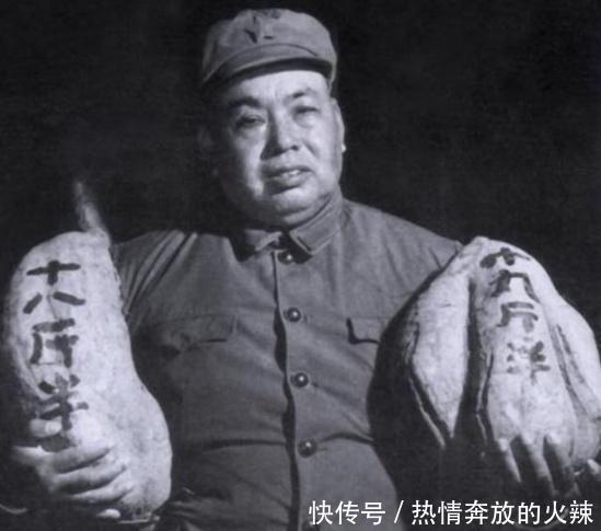 母亲|“开国上将”许世友清明节时节,墓碑前的“茅台酒瓶”堆积如山!