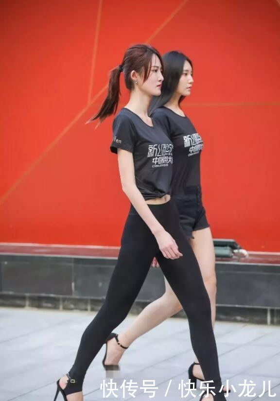 好身材|穿搭:穿上小吊带,瞬间就不淡定了,怎么身材这么好