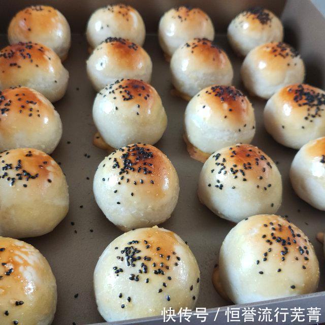 蛋黄|蛋黄酥,自己做的吃着更健康