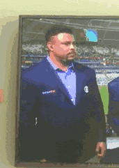  GIF|搞笑GIF：这种品种的西瓜还是第一次见，这是真的小