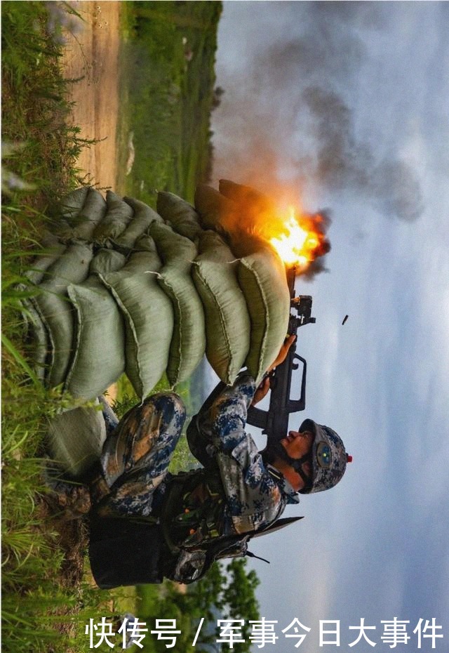 空降兵|70年,我与空降兵共成长!