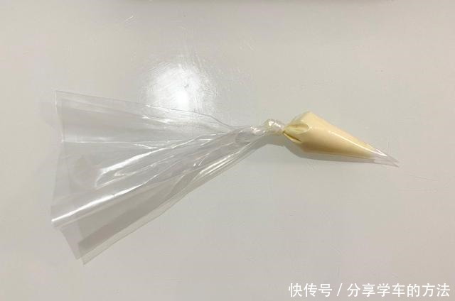 好吃|比甜面包好吃的双重芝士咸面包，一次发酵做法简单，芝士控快学！