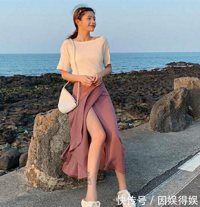  长度|矮个女生穿长裙总压身高？记住这几个搭配技巧，显瘦又显高