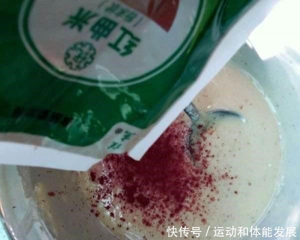 创意|鸡蛋饼做法的创意甜品,画一画煎一煎,轻松解锁双色蕾丝蛋卷