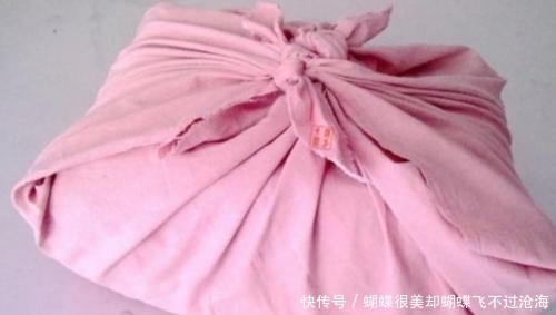 平时|塔罗占卜:4个包袱,你认为哪个最轻?测你平时的压力大不大!