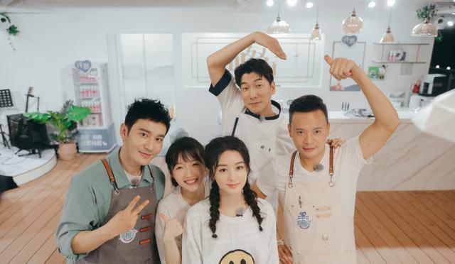 桃子|大可不必!《中餐厅》赵丽颖吃烂桃子,被放肆夸!