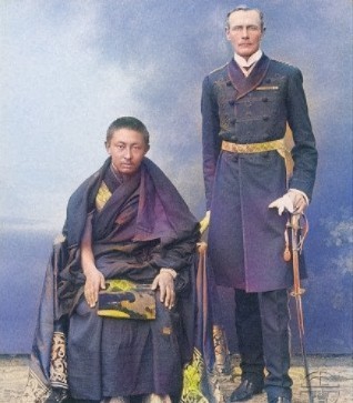 皇帝|此人要我班禅跪拜英国王储,班禅回道:我只跪拜大皇帝,其余不行