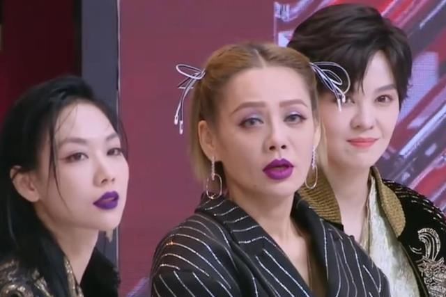 表情|蓝盈莹突然要加入宁静团,这让宁静措手不及,注意宁静脸上的表情