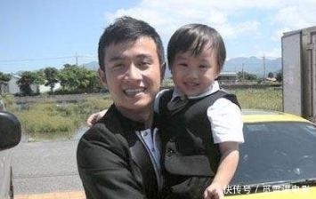 父亲|2006年, 2岁童星沦为父亲"提款机", "吸血"10年, 皮肤溃烂不给治